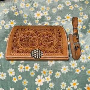 Vintage Mexican Leather hand tooled leather purse with suede inside